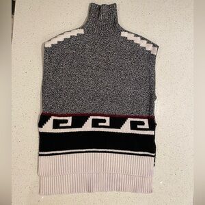 Chic Gray Patterned Sweater Vest